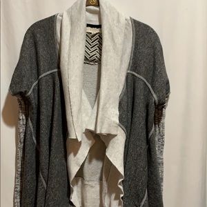SCRAPBOOK cardigan•open front•SZ L”grays boho